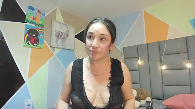 AmbarClarckx Momentaufnahme des Live-Raums auf Stripchat