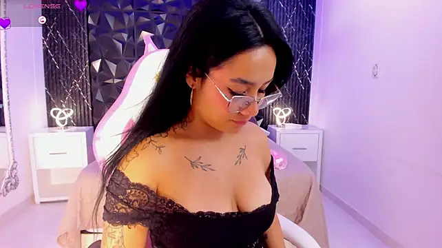 AnaiaClarck momentopname van live room op Stripchat