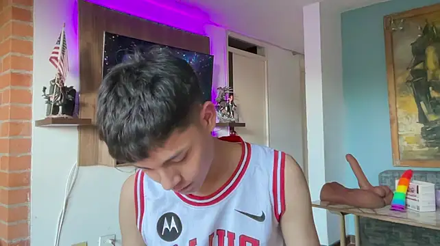 Andy_Belier23 снимок онлайн-комнаты на Stripchat