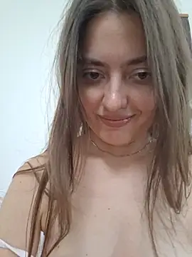 Angel213a live room snapshot on Stripchat