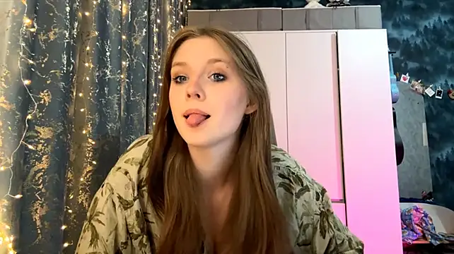 AngelicaRey снимок онлайн-комнаты на Stripchat
