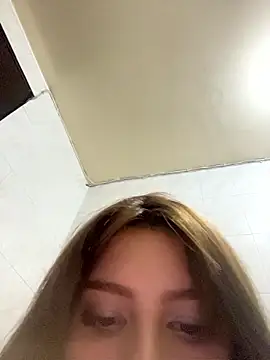 AngelinaNoAngel Momentaufnahme des Live-Raums auf Stripchat