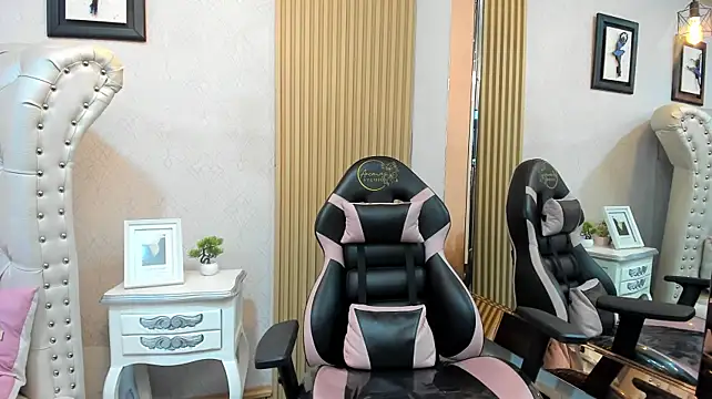 AngelsPhoenix momentopname van live room op Stripchat