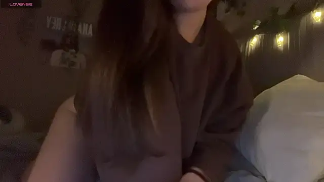 Anisawithlove Momentaufnahme des Live-Raums auf Stripchat