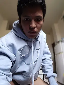 Antho_HoT3 Momentaufnahme des Live-Raums auf Stripchat
