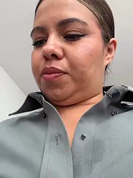 Ariana-07 Momentaufnahme des Live-Raums auf Stripchat