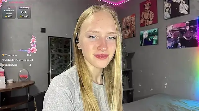 ArianaVellor Momentaufnahme des Live-Raums auf Stripchat