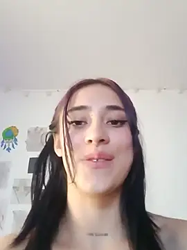 Ariana_colliinss Momentaufnahme des Live-Raums auf Stripchat