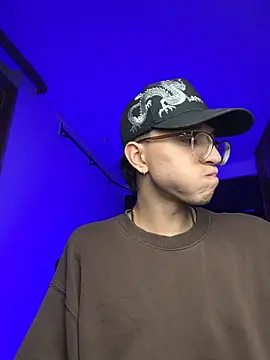 ArthurDavies21- captura de la sala en vivo en Stripchat