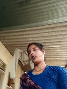 Arti13A Momentaufnahme des Live-Raums auf Stripchat