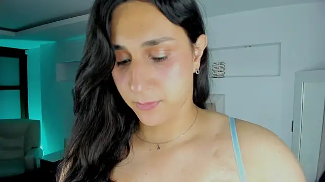 AryloverX live room snapshot on Stripchat