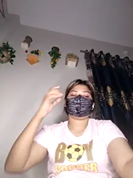 Asamini_12 снимок онлайн-комнаты на Stripchat