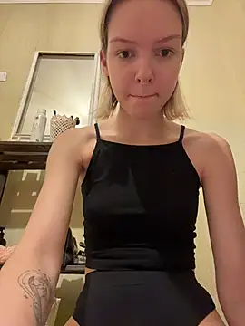 AshleyMur live room snapshot on Stripchat