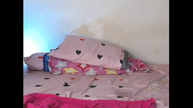 Asia_Alejandra333 live room snapshot on Stripchat