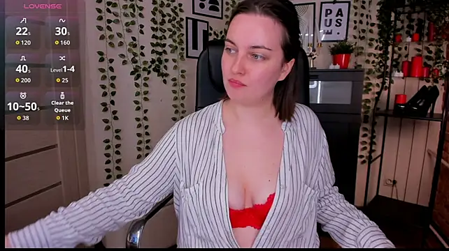 Astarte_Aste Momentaufnahme des Live-Raums auf Stripchat