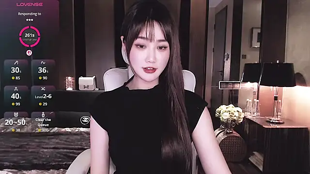Aurora__77 снимок онлайн-комнаты на Stripchat