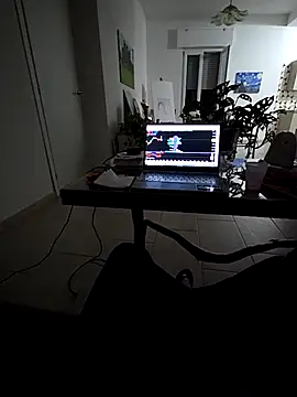 Avvocato77 live room snapshot on Stripchat