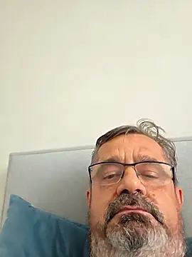 Axer1960 Momentaufnahme des Live-Raums auf Stripchat