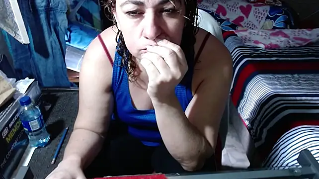 Barbiegomez снимок онлайн-комнаты на Stripchat
