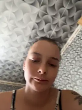 Barbika19 captura de la sala en vivo en Stripchat