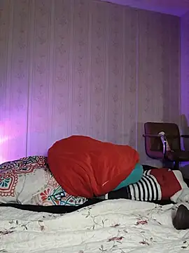 BayouQueens live room snapshot on Stripchat