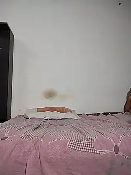 Beautiful_Simran live room snapshot on Stripchat