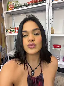 Bella-Ferrer captura de la sala en vivo en Stripchat