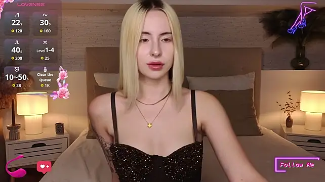 Bella_crazyy Momentaufnahme des Live-Raums auf Stripchat