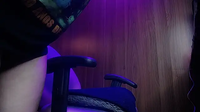 Belladonna_trix live room snapshot on Stripchat