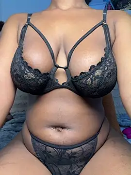 Bellafrenchy Momentaufnahme des Live-Raums auf Stripchat