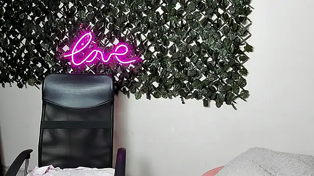 BiancaPino captura de la sala en vivo en Stripchat