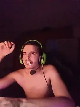 Big_xupete live room snapshot on Stripchat