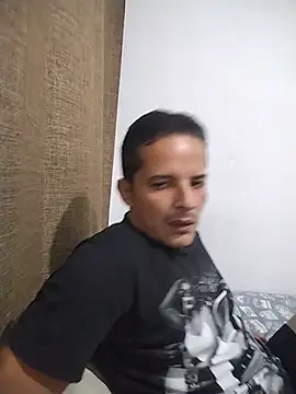 Bolumba_ momentopname van live room op Stripchat