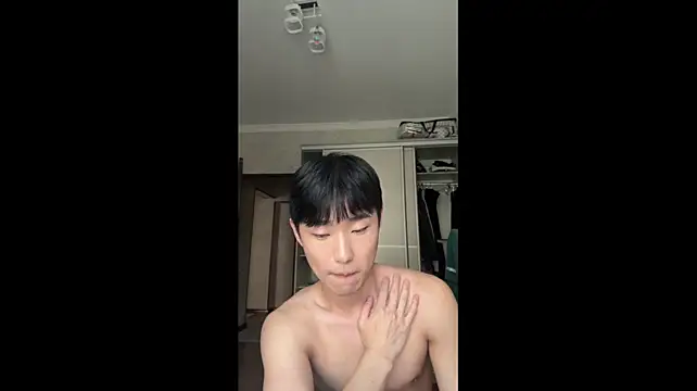 Brian_Stars Momentaufnahme des Live-Raums auf Stripchat