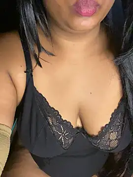 Brownsugar__ снимок онлайн-комнаты на Stripchat