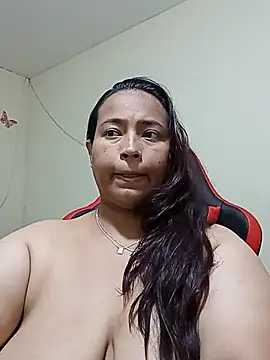 BustySexy_Nataly Momentaufnahme des Live-Raums auf Stripchat