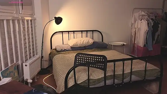 ByteBlushh live room snapshot on Stripchat