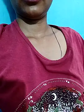 C-u-t-e-Sh-a-r-ma_Ji momentopname van live room op Stripchat