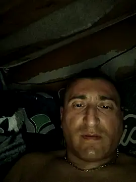 CHILENOELVERGACABEZONA captura de la sala en vivo en Stripchat
