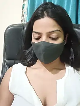 CRAZY__BITE Momentaufnahme des Live-Raums auf Stripchat