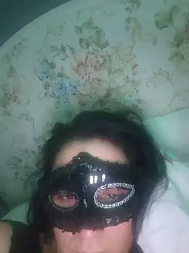 Caglayla live room snapshot on Stripchat