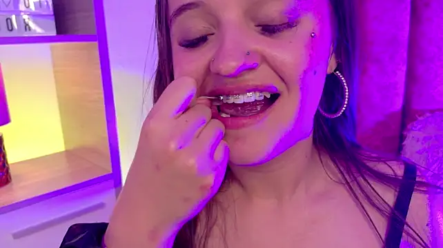 CamilleBlair_ momentopname van live room op Stripchat