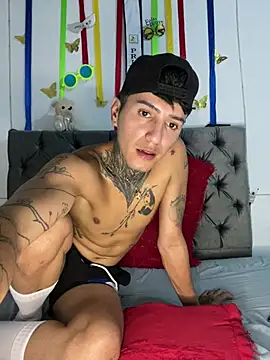 Camilo_Tattoo captura de la sala en vivo en Stripchat