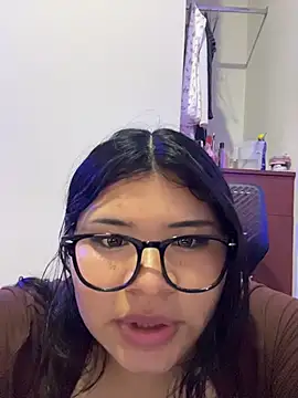 Cannella_0 Momentaufnahme des Live-Raums auf Stripchat