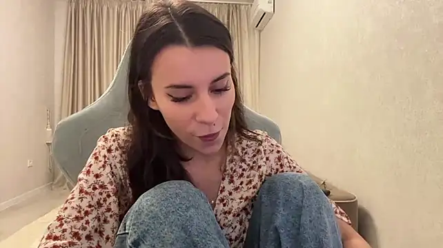 CapriceBloxsom momentopname van live room op Stripchat