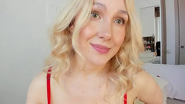 CarolMay Momentaufnahme des Live-Raums auf Stripchat