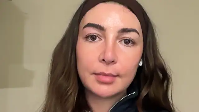 Cassieuncut Momentaufnahme des Live-Raums auf Stripchat