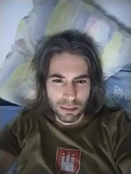 Cccode111 Momentaufnahme des Live-Raums auf Stripchat