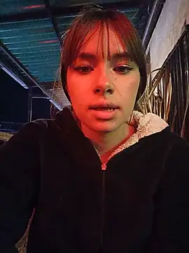 Celeste-15 live room snapshot on Stripchat