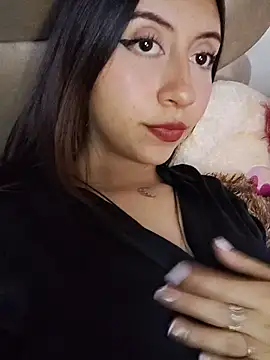 Celestexclear live room snapshot on Stripchat